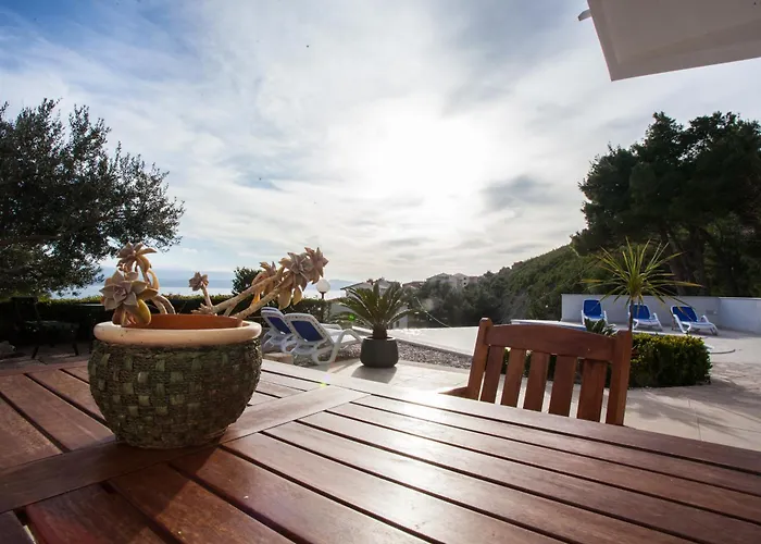 Apartments Lovic